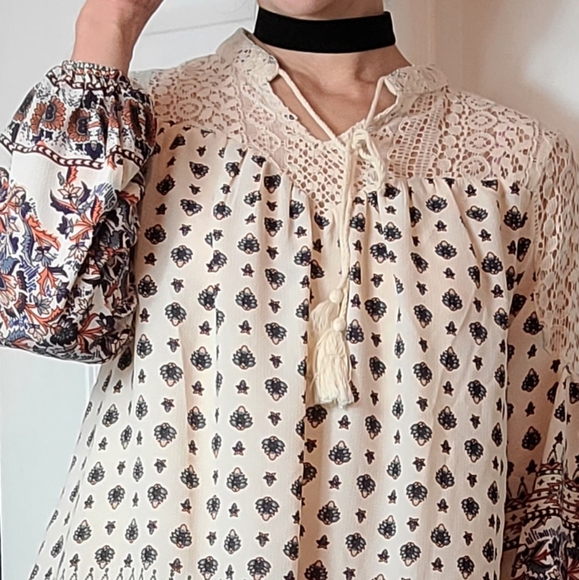 ENTRO🌼 bishop sleeves & Tassels floral boho dress - Picture 9 of 11